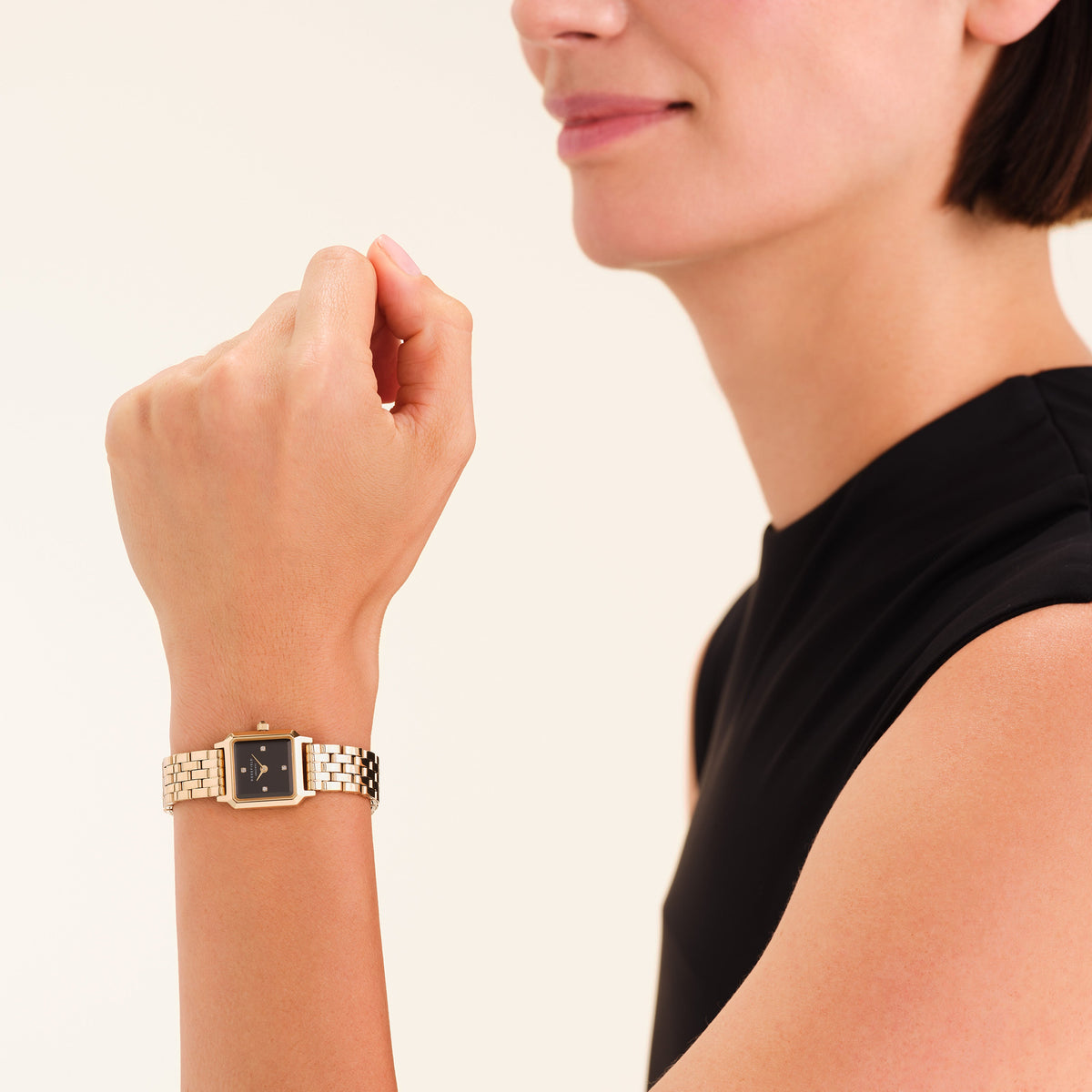 Boxelle Black Crystals - Engraved leftcolumn