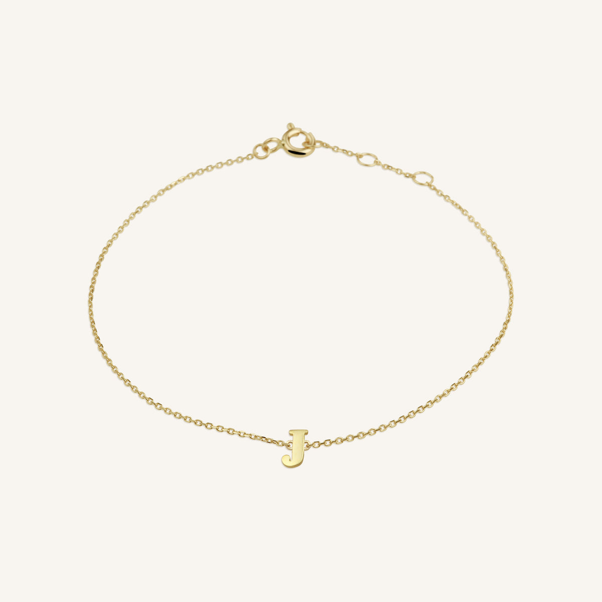 Initial Bracelet J leftcolumn