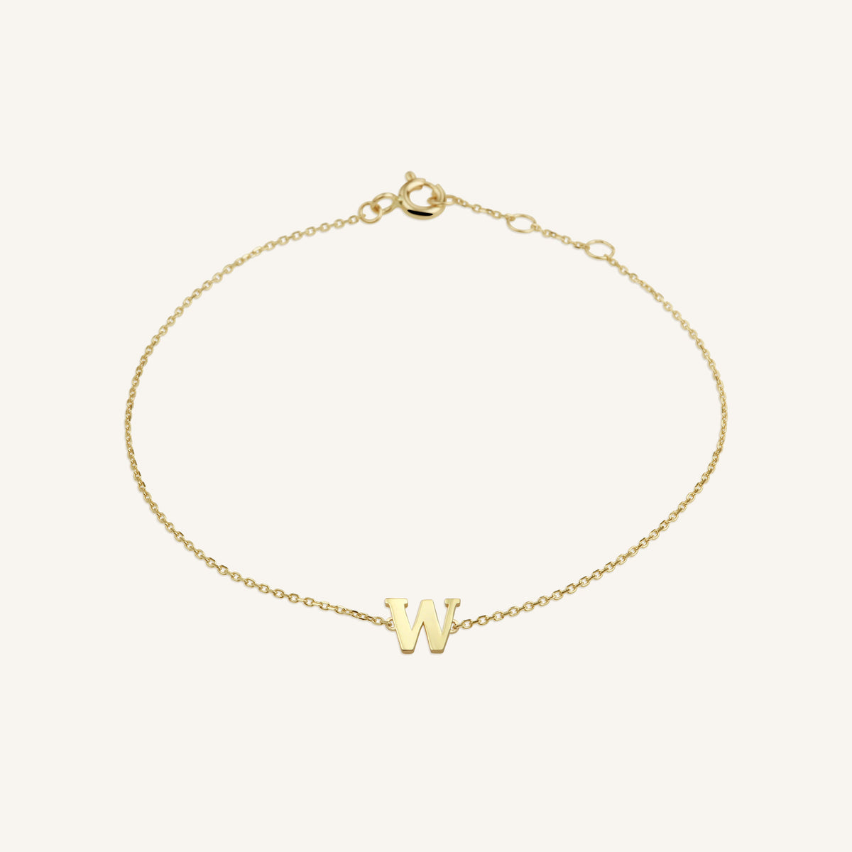 Initial Bracelet W leftcolumn