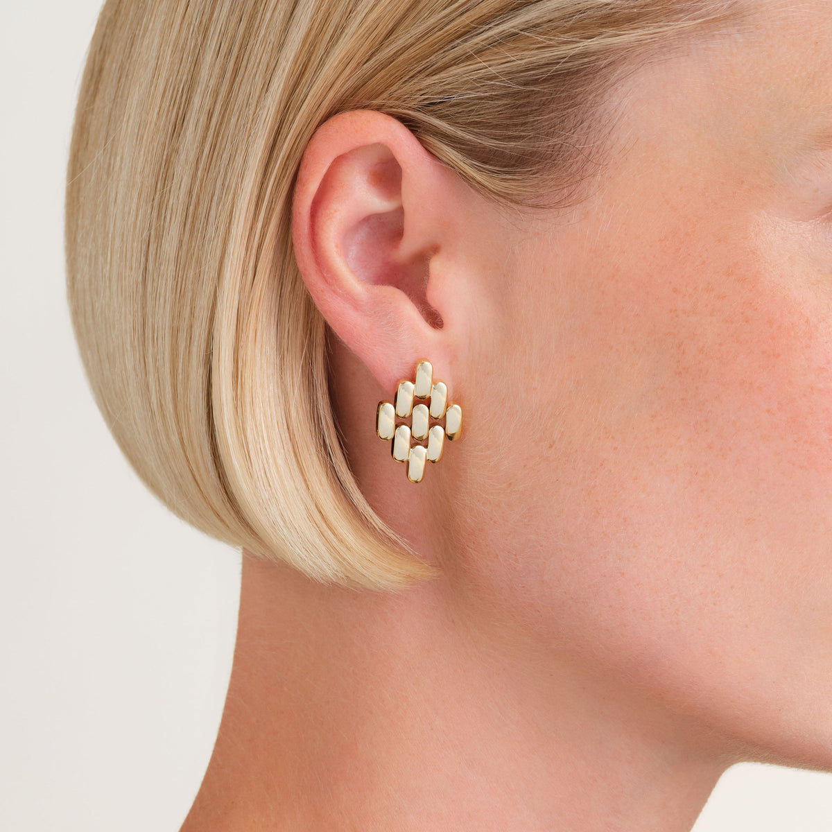 Legacy Earrings leftcolumn