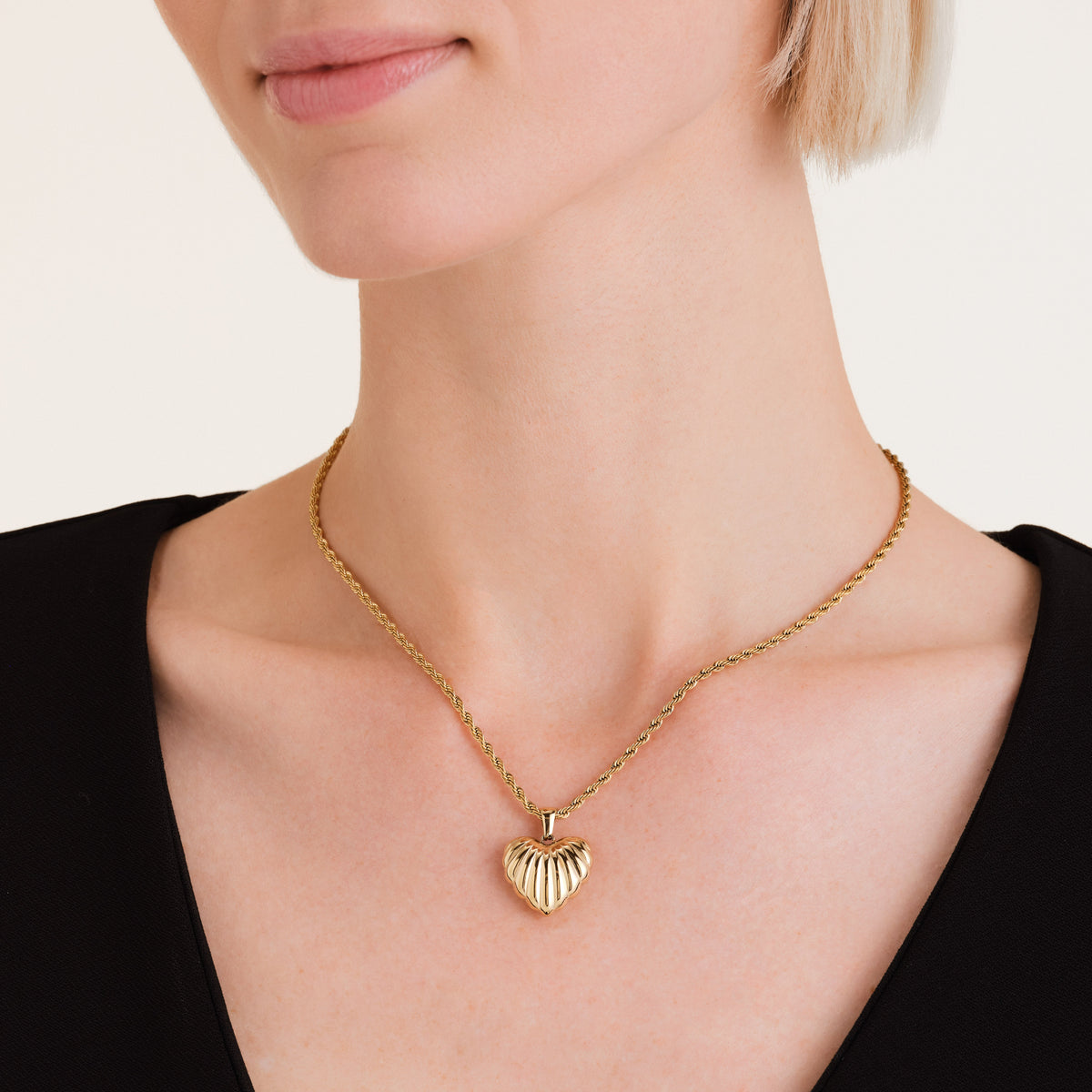 Ridged Heart Necklace leftcolumn
